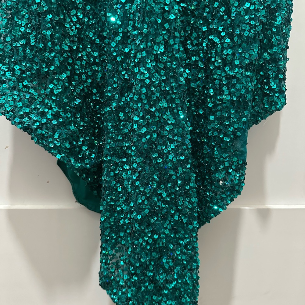 Scalia Emerald Green Sequin Gown sz 8 - Picture 7 of 14